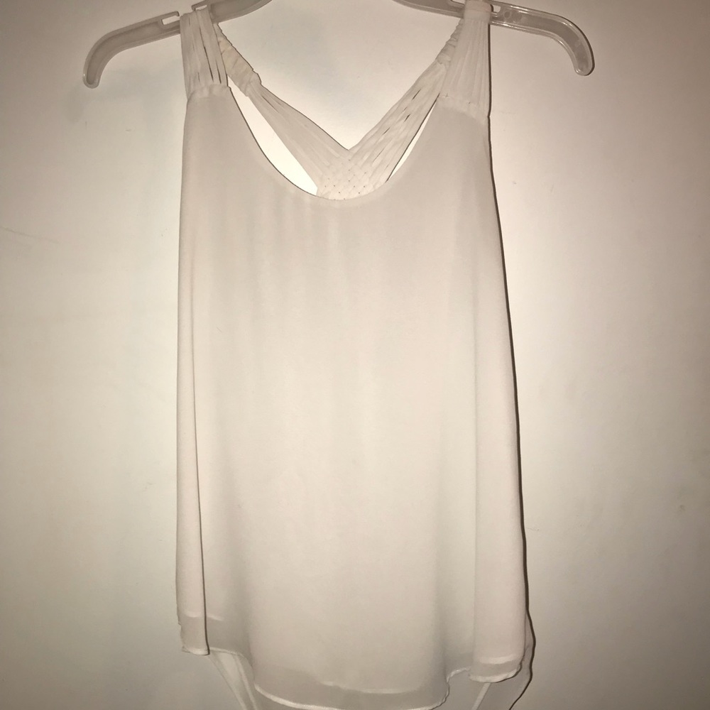 White sheet tank (boutique )